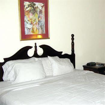 Executive Inn And Suites Baker Extérieur photo